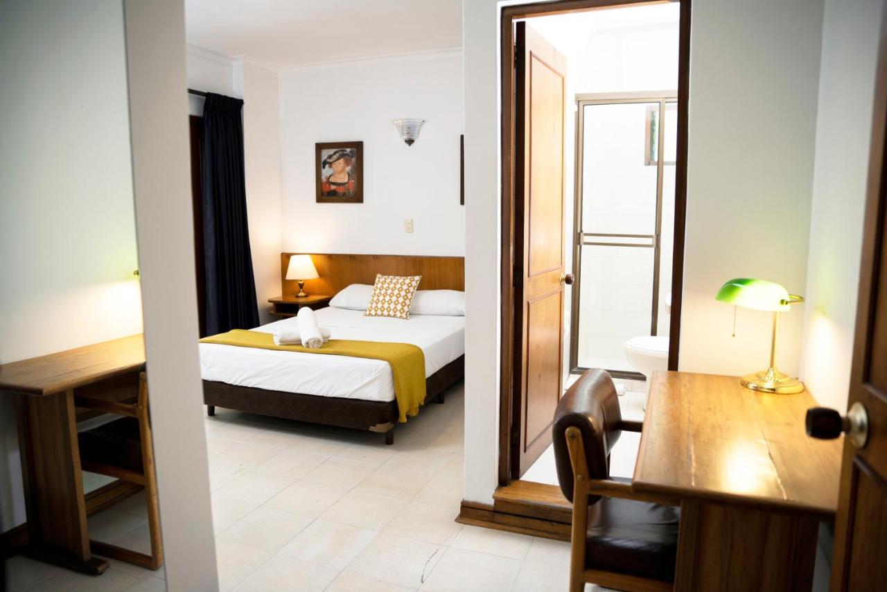 Hotel Casa Rosales à Medellín Extérieur photo