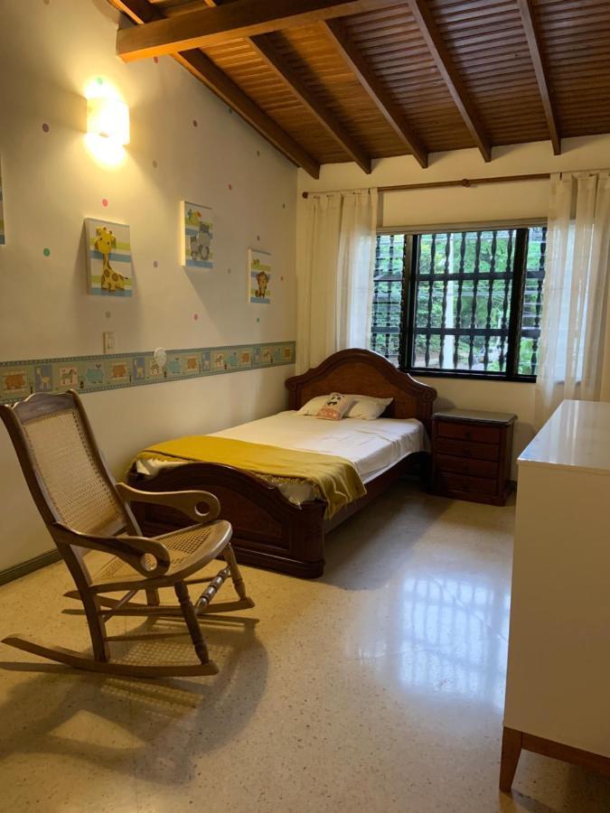 Hotel Casa Rosales à Medellín Extérieur photo