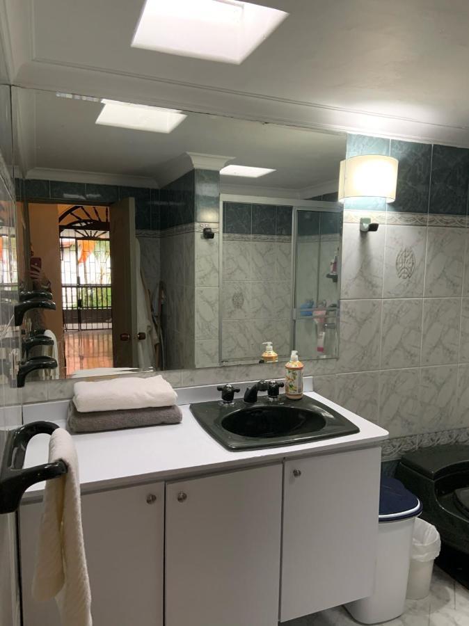 Hotel Casa Rosales à Medellín Extérieur photo